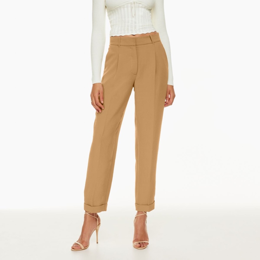Aritzia Dashwood pants in sandy beige size 4, BNWT